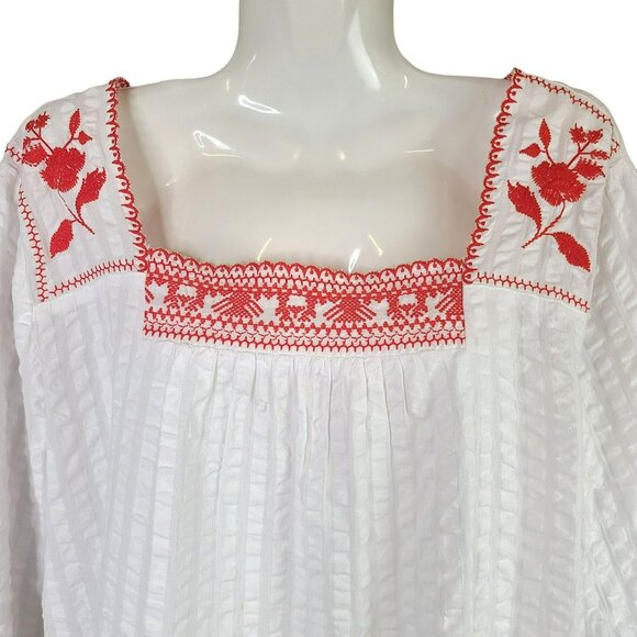 J Crew Top Womens MED White Red Floral Embroidered Seersucker Textured Blouse - Picture 2 of 9